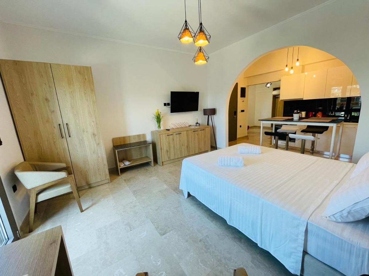 Xenios Suites リゴリオ エクステリア 写真